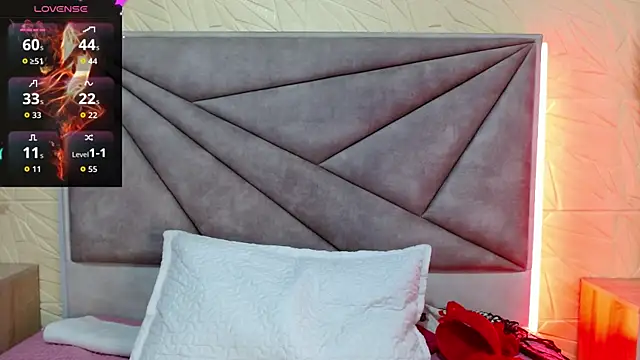 Esmeralda_oikos' Live XXX Chat