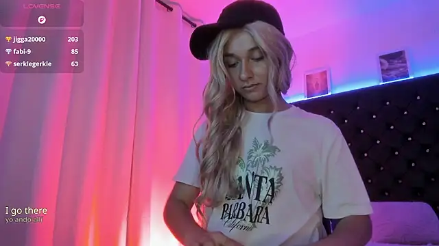 Czat XXX na żywo – BellaRoge