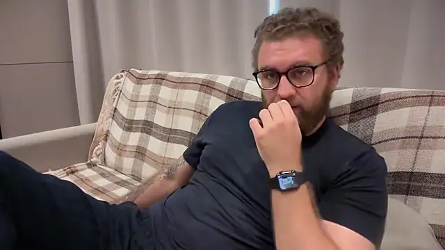 Bear_bear_ webcam show