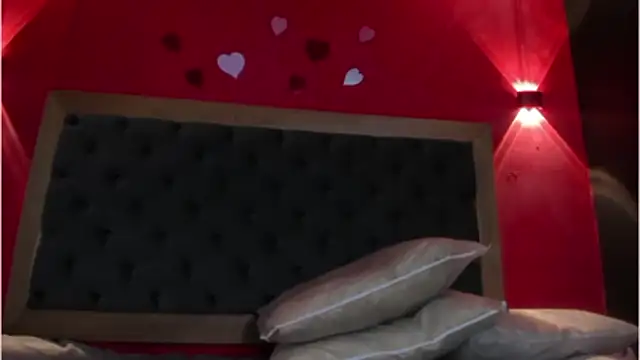 Chat +18 de YayaHilton ao vivo