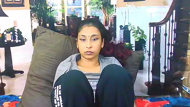 Chat +18 de IndianSexyButt ao vivo