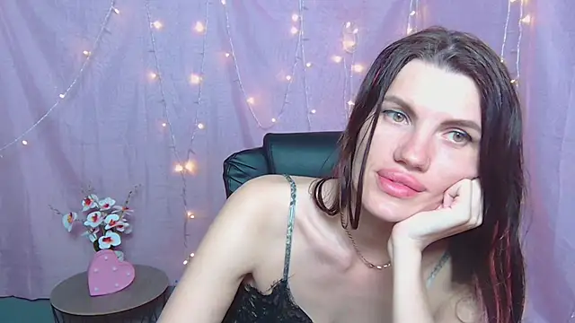 MilaLoona Live XXX-chat