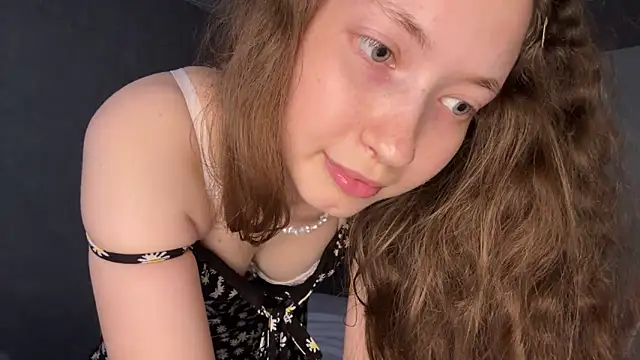Emily_Mur_ Adlı Modelin Canlı XXX Sohbeti