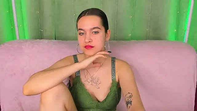 AishaTempt's Live XXX Chat