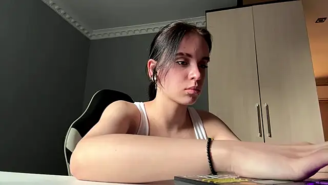 illiebilish webcam show