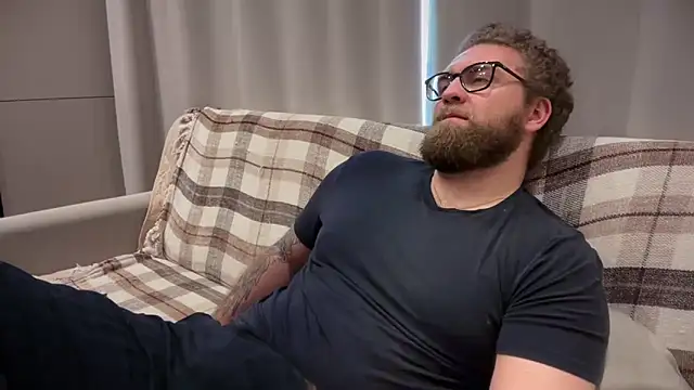Bear_bear_ Show in webcam