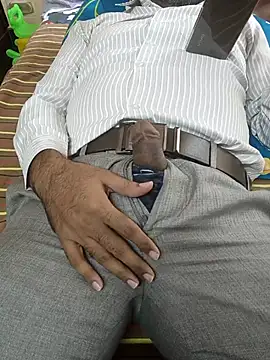 adicma123 লাইভ XXX চ্যাট