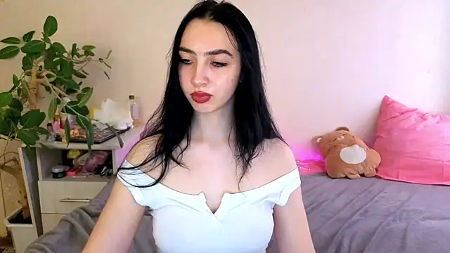 دردشة WildKittenX_ الجنسية المباشرة