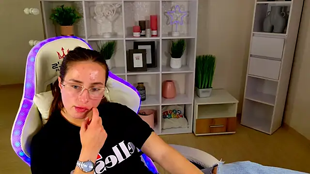 NadinnL Obrolan Langsung XXX