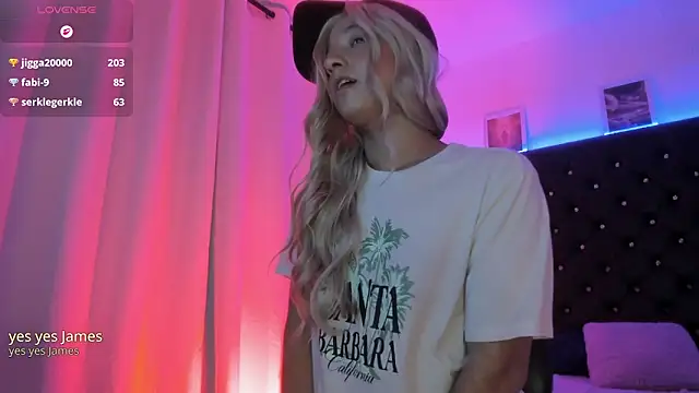 Онлайн чат XXX BellaRoge