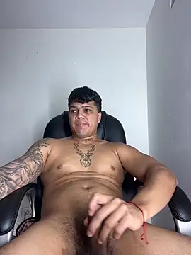 Pedro_x777 Chat XXX in diretta