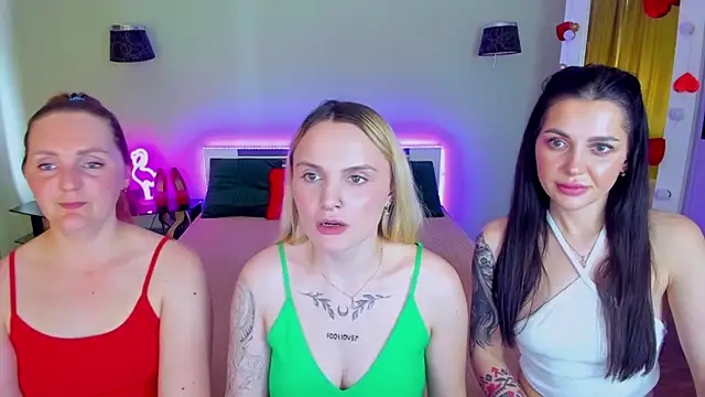 MagicEyess élő XXX-chatje