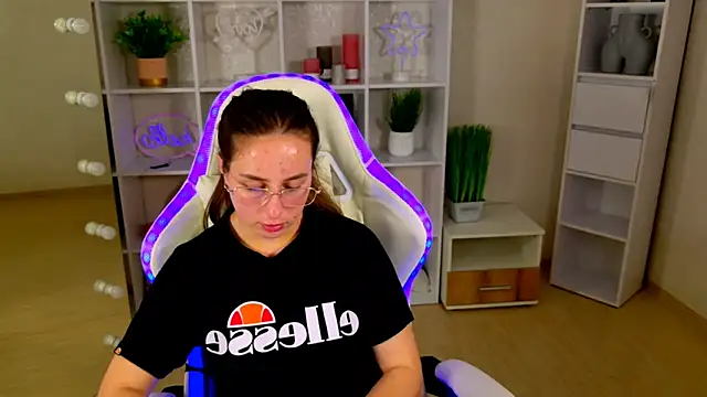 NadinnL's Live XXX Chat