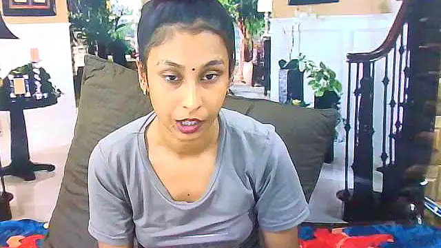 IndianSexyButt Live XXX-Chat