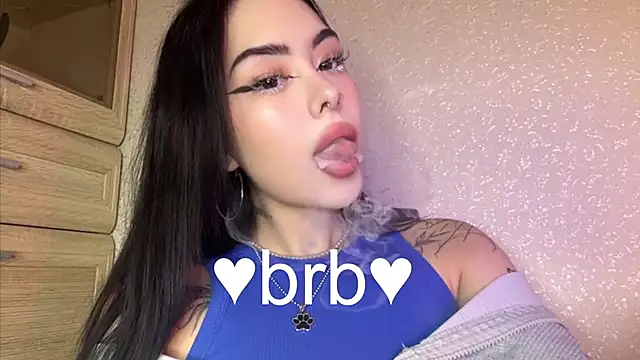 Chat +18 de baby__kim ao vivo