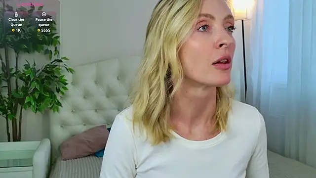 sexuallycorrecte's Live XXX Chat