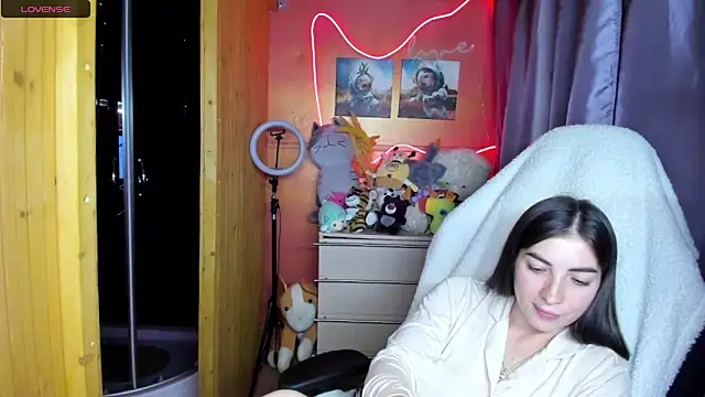 Chat +18 de Fiery_Brunette_ ao vivo