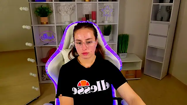 NadinnL's Live XXX Chat