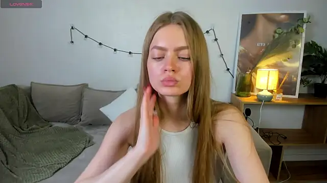 Chat XXX ao vivo de HoneyEmilly