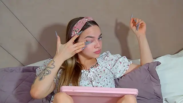 Chat +18 de AnitaVenture ao vivo