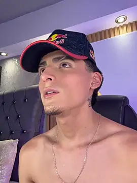 MateoMitchell 现场XXX聊天