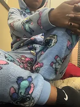 NaughtyShawdy's Live XXX Chat