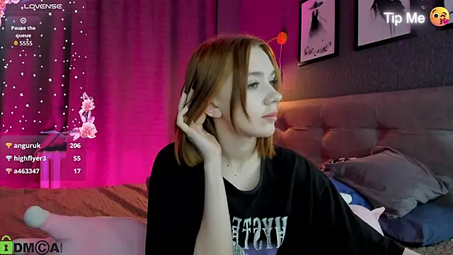 Chatroom XXX en direct de Lesi_Moonie01