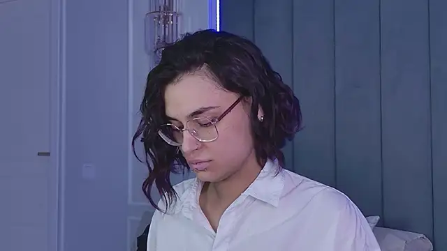 XXX chat uživo modela VioletAsh