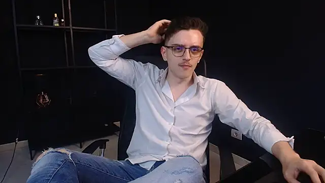 FelixStarkk 라이브 XXX 채팅