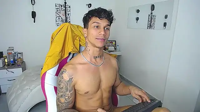 แชท XXX สดของ Leonard_Price