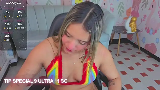 XXX chat uživo modela Paris09_v_