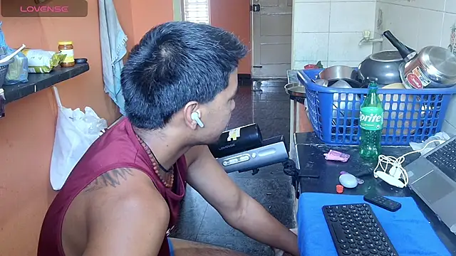 Chatroom XXX en direct de Gre3k_god