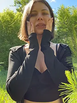 JessieeFlirty élő XXX-chatje
