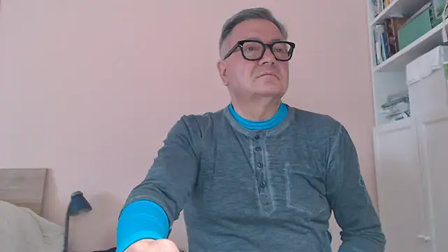 YOU6me Live XXX-Chat