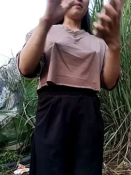 Zoe-Zoee 即時 XXX 聊天