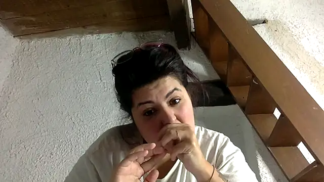 Velvetshadow_48 Adlı Modelin Canlı XXX Sohbeti