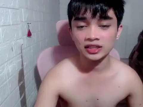 Sky_hot123 Show in webcam