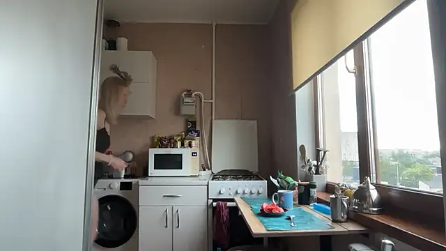 AngelJeni Adlı Modelin Canlı XXX Sohbeti