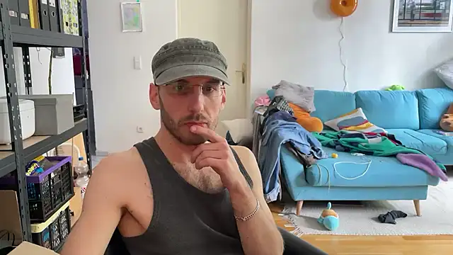 leonmortis666's Webcam Show