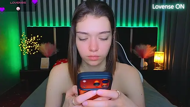 دردشة Cherry_Wipe الجنسية المباشرة