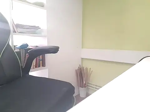 Živý XXX chat feathersify