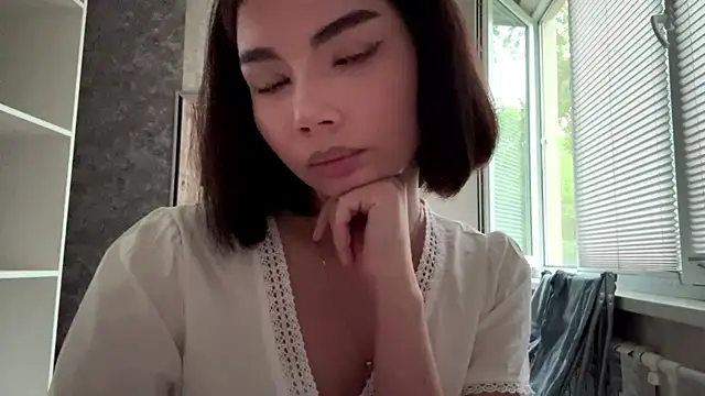 MarylnMonnier live XXX chat