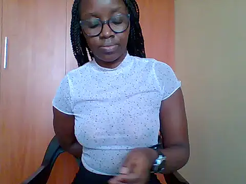 Chatroom XXX en direct de sexy_darleen23