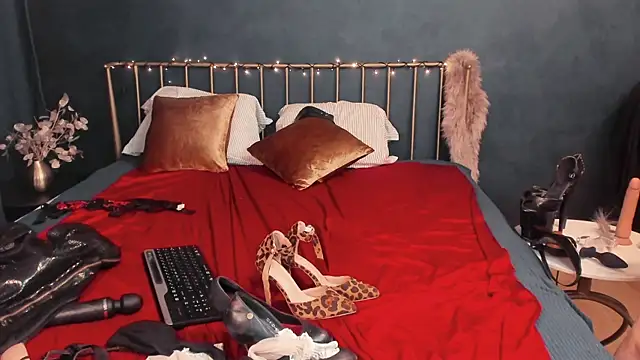 StellaDarkspace Webcam Show