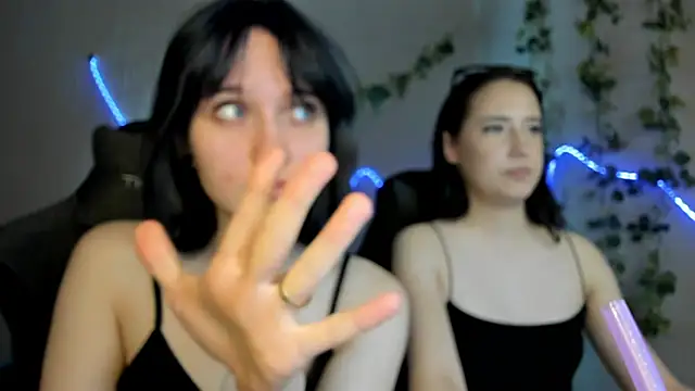 Elastikisss' Webcam Show