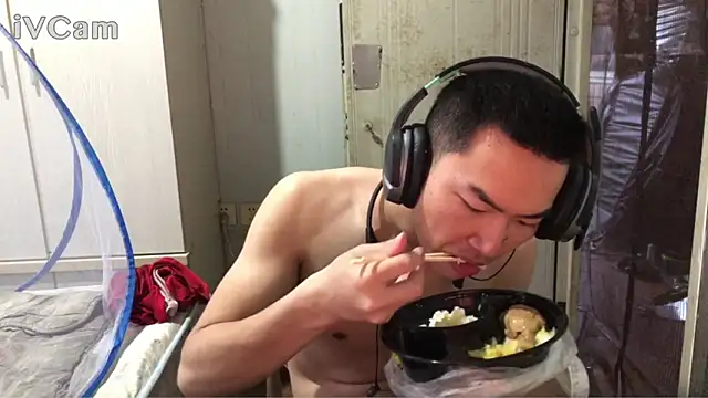 dyjdddttj's Live XXX Chat