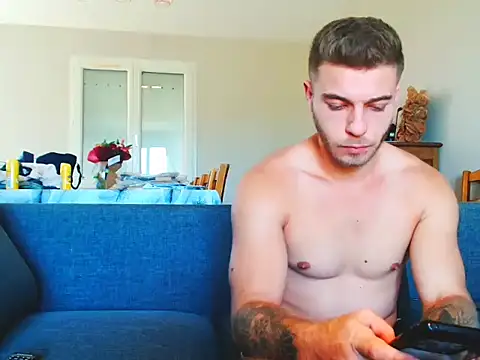 Elkafit28 Show in webcam
