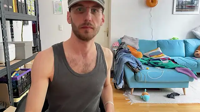 leonmortis666 webcam show