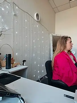Juicy_PeachLuxn Live XXX chat