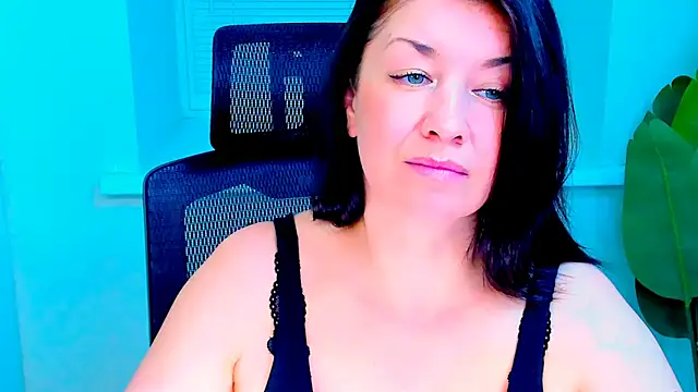 XXX chat uživo modela AnaMills